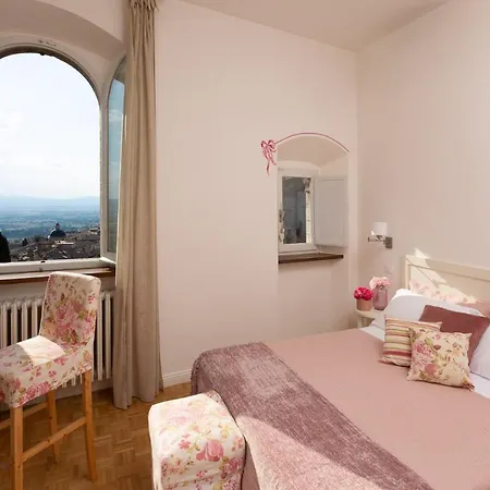 Hotel Ideale Assise